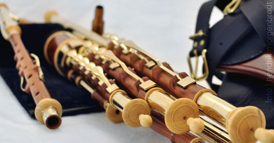 Irische traditionelle Musik – Uilleann Pipes, Fiddle, Flute, Concertina & Bouzouki